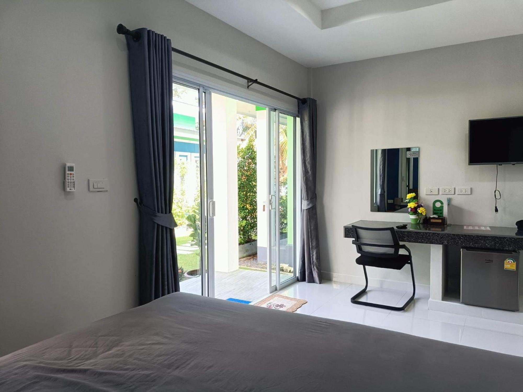Coco Sea Bangpo Resort Ban Bang Po Habitación foto